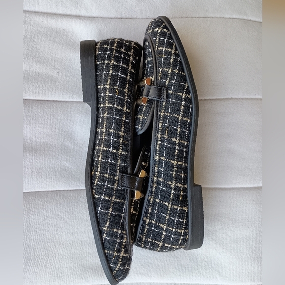 NWOT Kenneth Cole Black Plaid and Gold Women's Loafers_10 - Picture 6 of 6